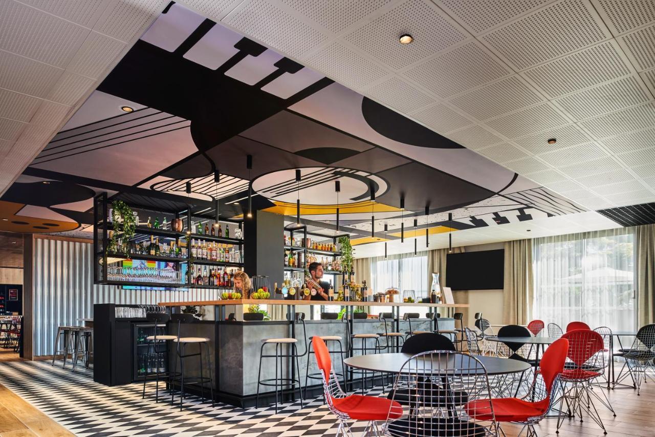 Ibis Montlhery Paris Sud Exterior foto