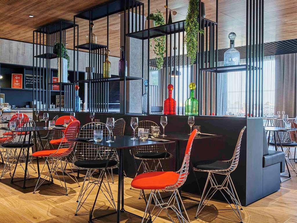 Ibis Montlhery Paris Sud Exterior foto