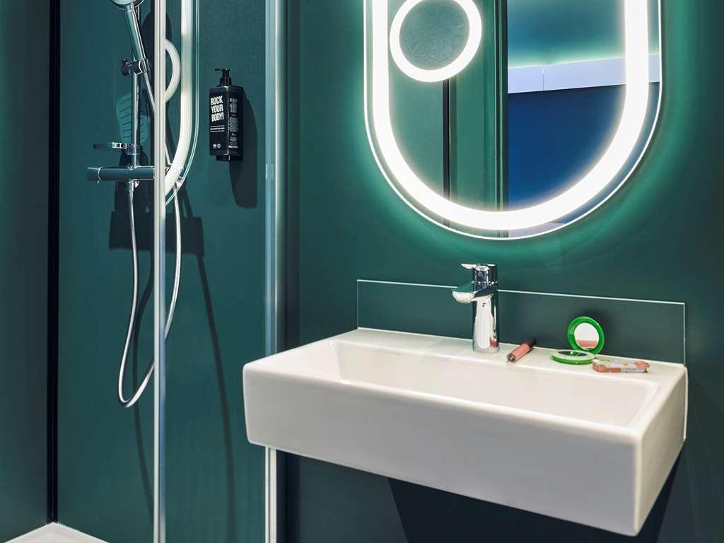 Ibis Montlhery Paris Sud Quarto foto